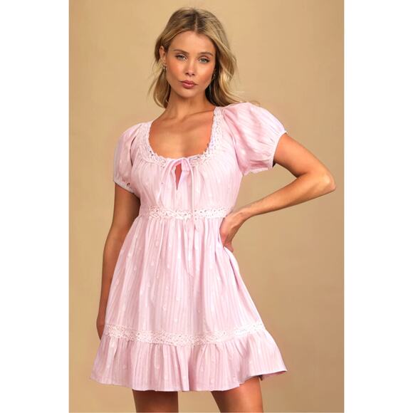 Lulus So Darling Light Pink Dotted Short Sleeve Mini Dress Large NWT - Picture 2 of 8